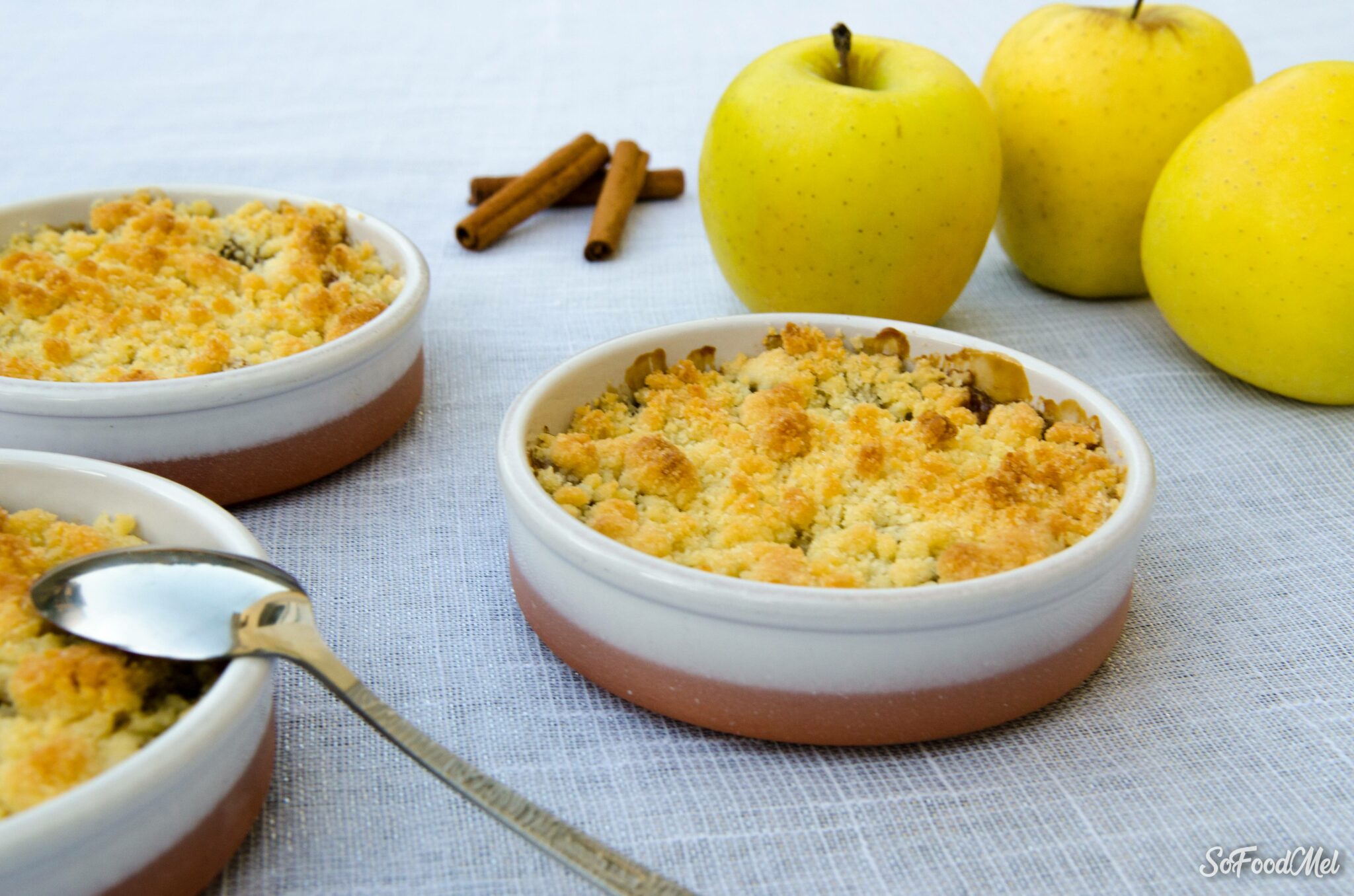 Crumble Pomme Et Rhubarbe So Food Mel